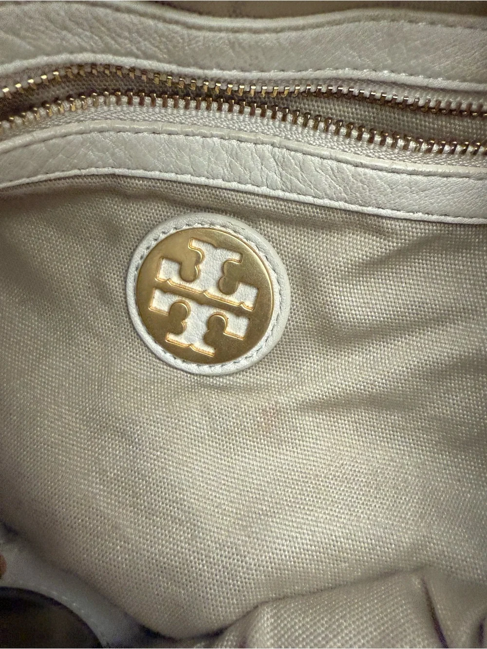 Tory Burch Cream Pebbled Leather Shoulder Bag with Gold Logo